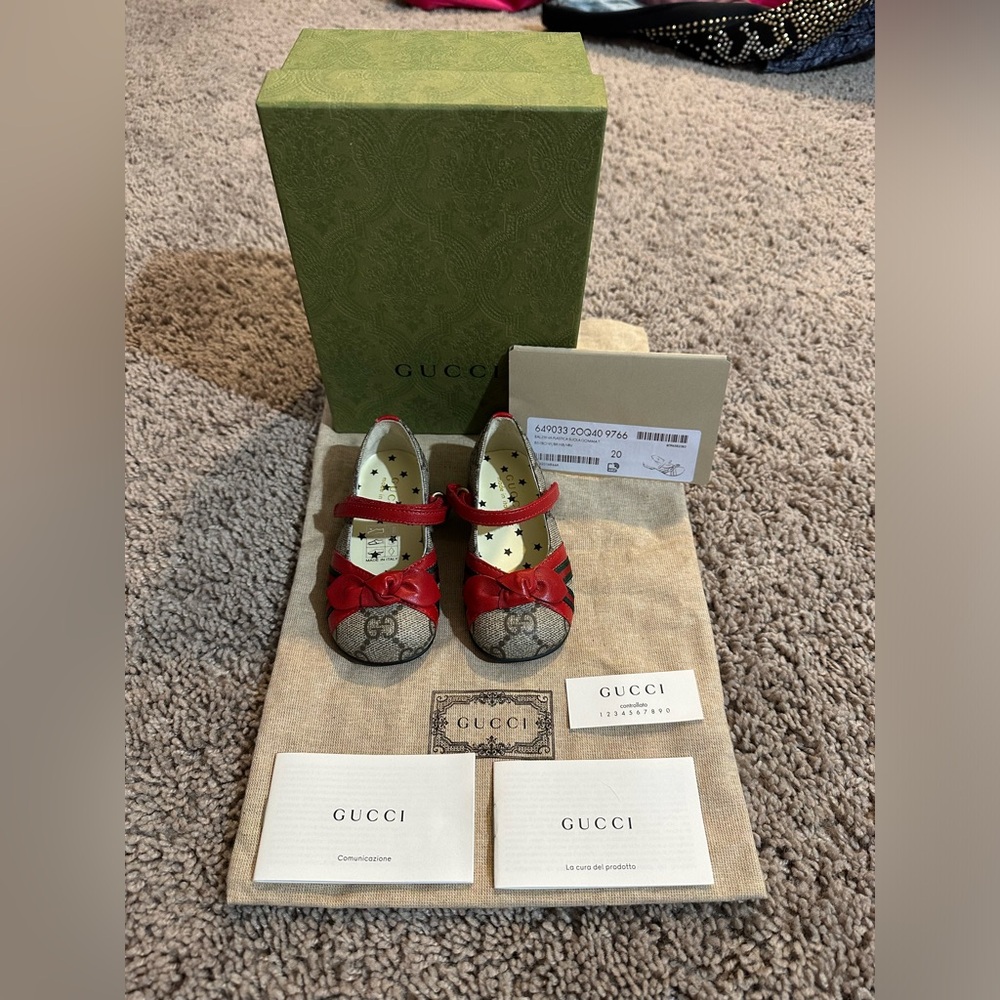 Gucci Red and Beige Baby Walker Shoes